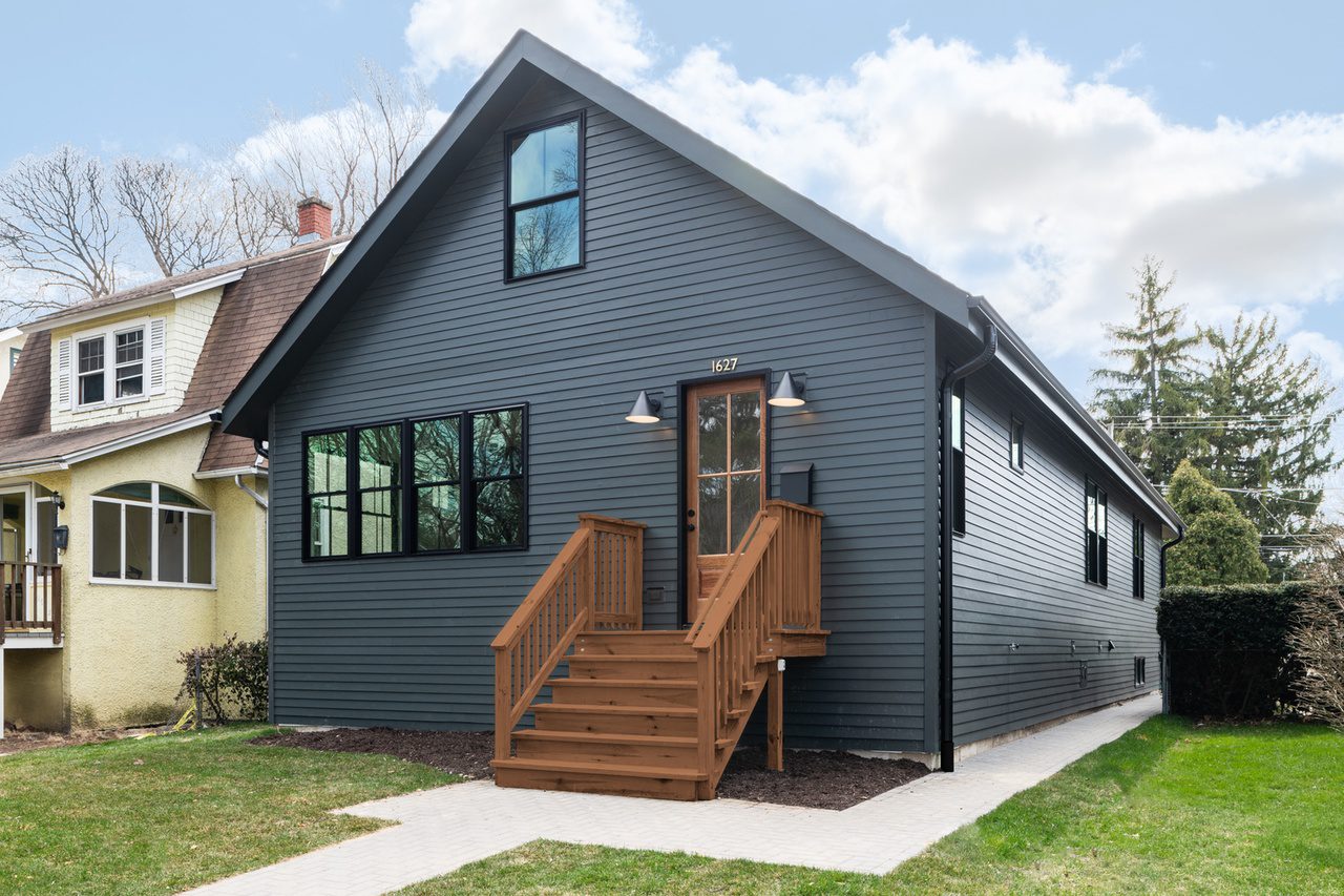 1127 Elmwood Wilmette Forest Drive